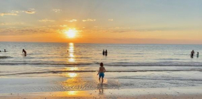 Atlantic West Beach Apartments, Adelaide